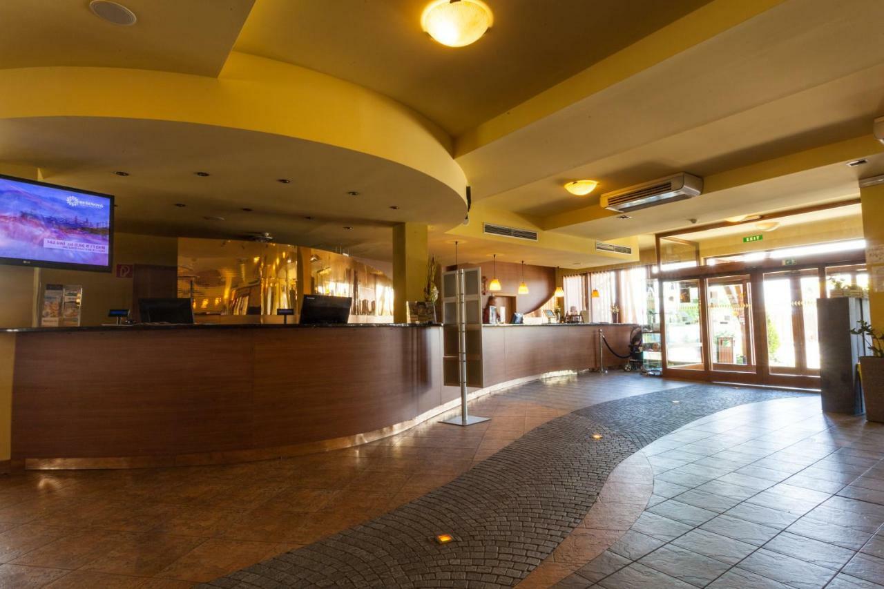 Apartmany Holiday Tatralandia ลิฟตอฟสกีมิคูลาช ภายนอก รูปภาพ